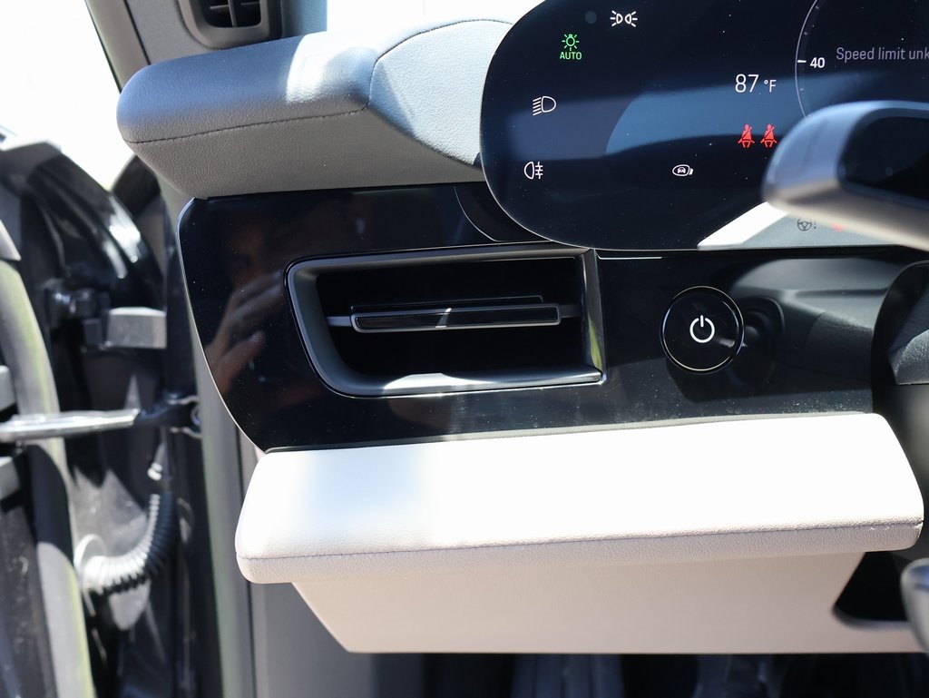 2023 Porsche Taycan 4S photo 33