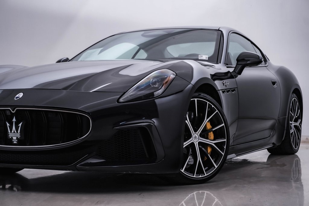 2024 Maserati Granturismo Trofeo photo 2