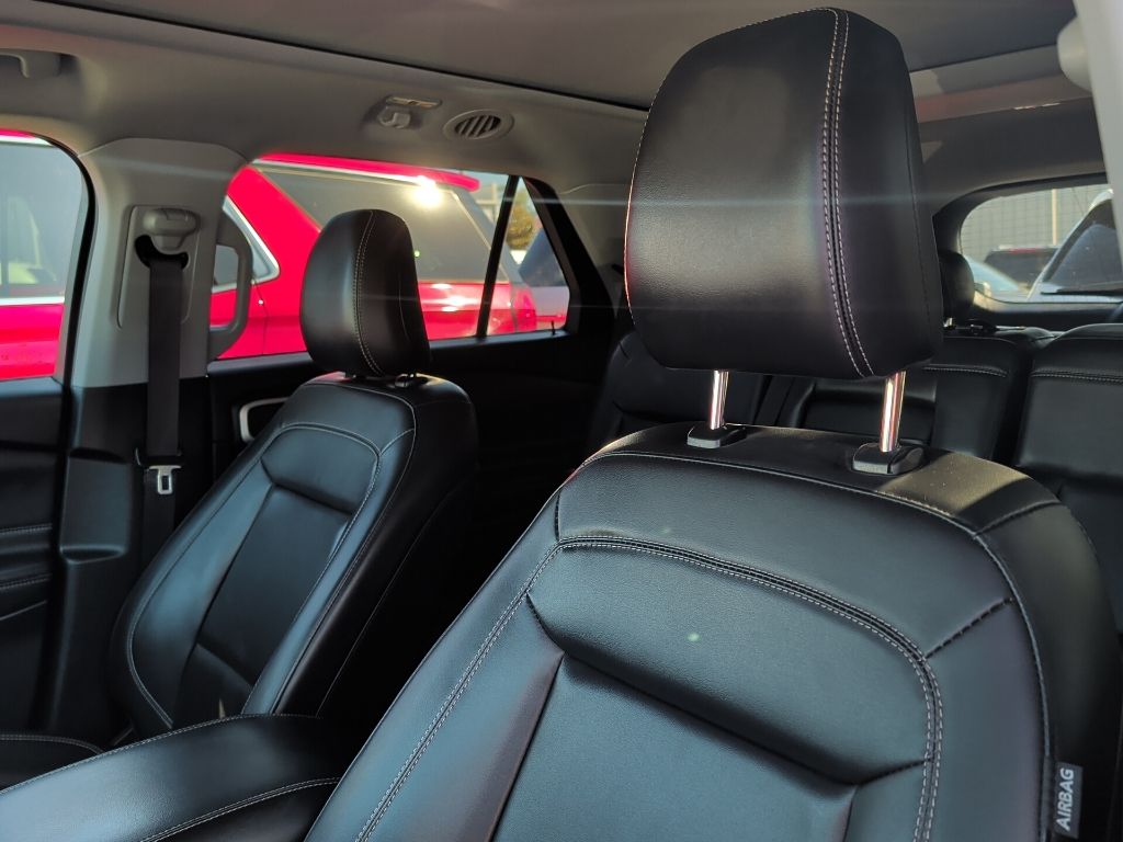 2021 Ford Explorer XLT photo 4