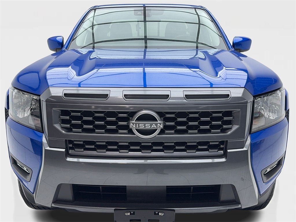 2025 Nissan Frontier SV photo 4