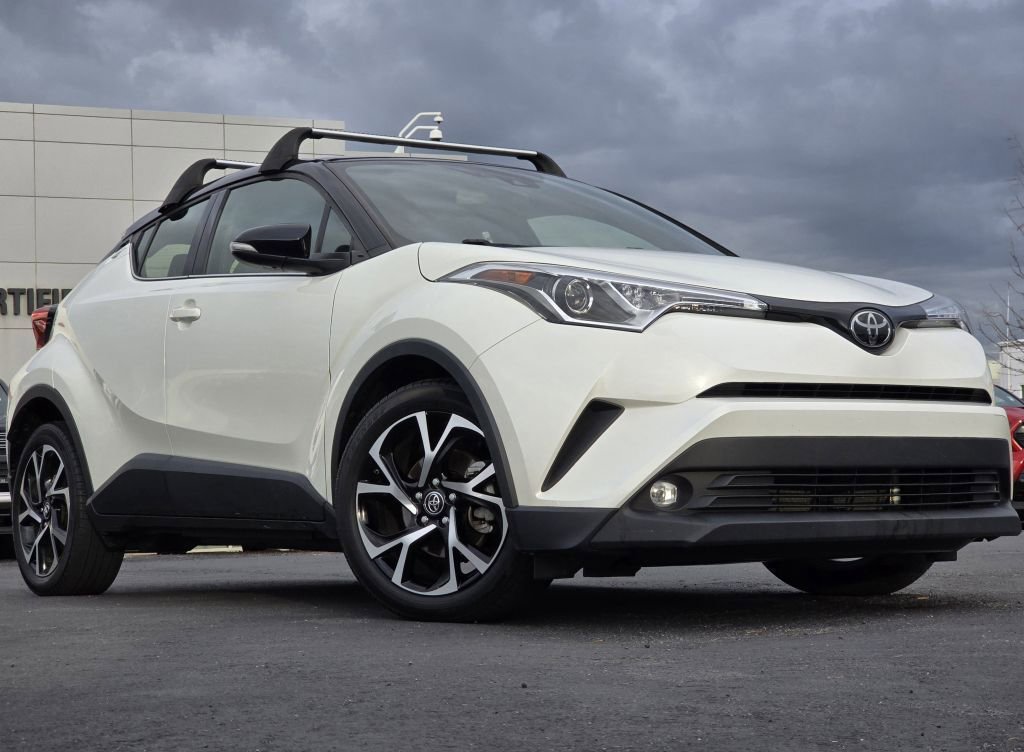 2019 Toyota C-HR Limited photo 2