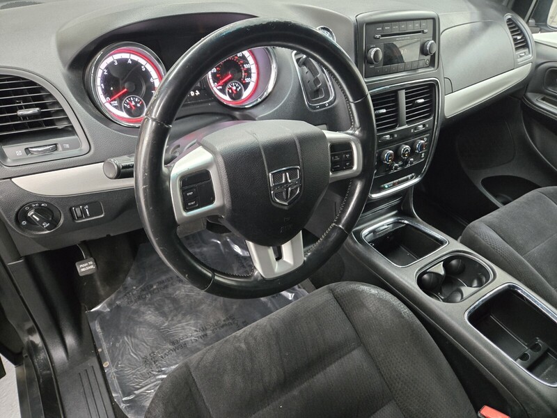 2014 Dodge Grand Caravan SXT photo 7