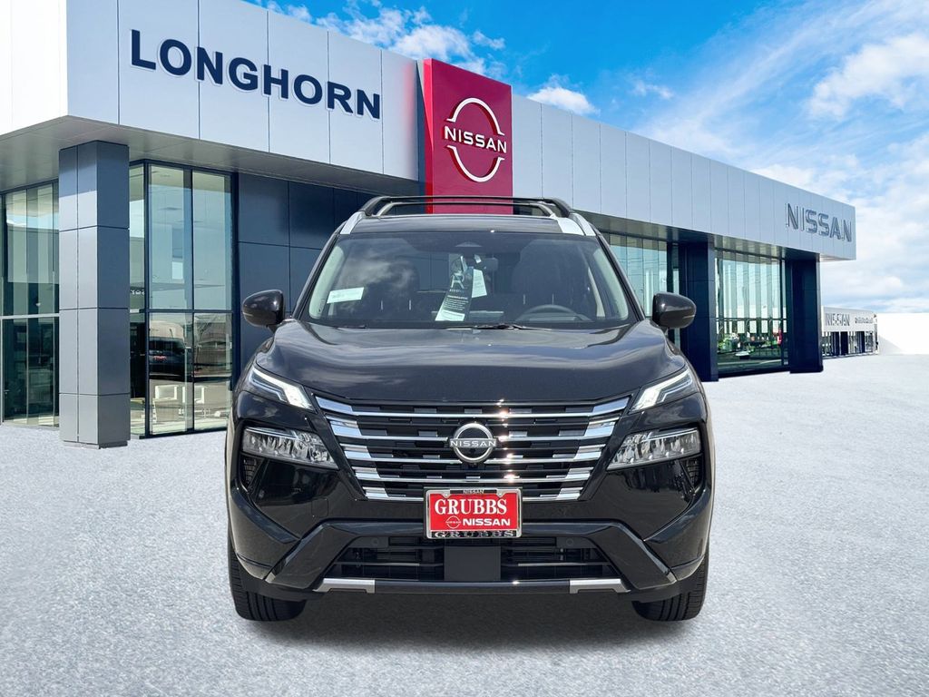 2025 Nissan Rogue Platinum photo 4