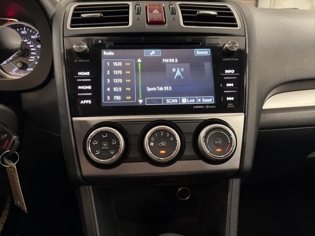 2017 Subaru Crosstrek 2.0i Premium photo 14