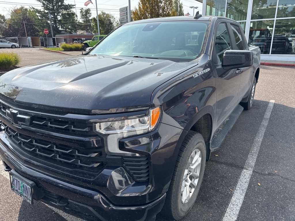 2023 Chevrolet Silverado 1500 RST photo 2