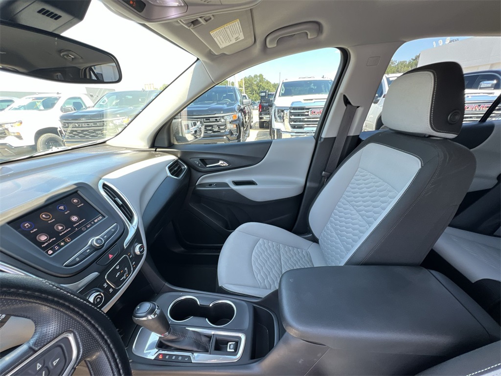 2021 Chevrolet Equinox LS photo 12