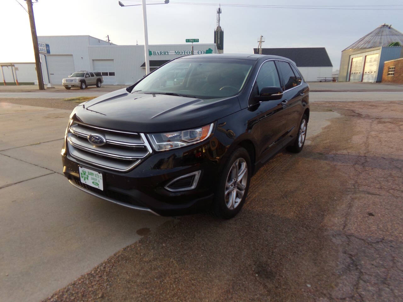 2018 Ford Edge Titanium photo 9