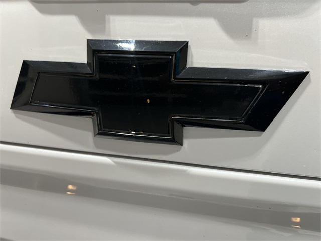 2024 Chevrolet Silverado 3500HD High Country photo 29