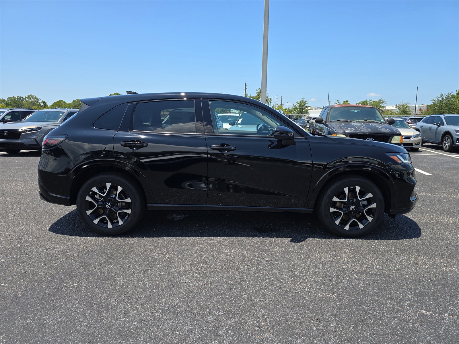 2026 Honda HR-V EX-L photo 3