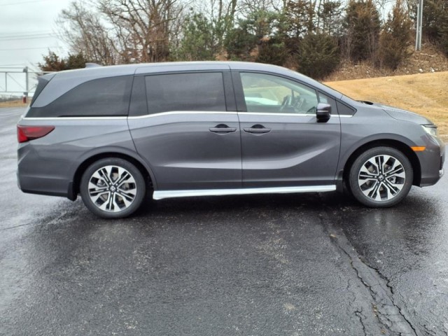 2025 Honda Odyssey Elite photo 4