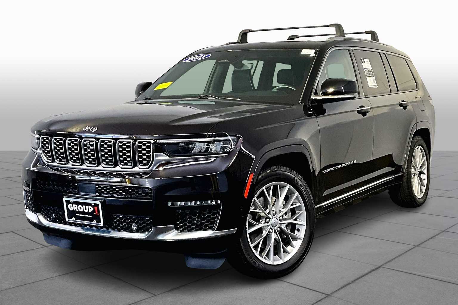2023 Jeep Grand Cherokee L Summit photo 2