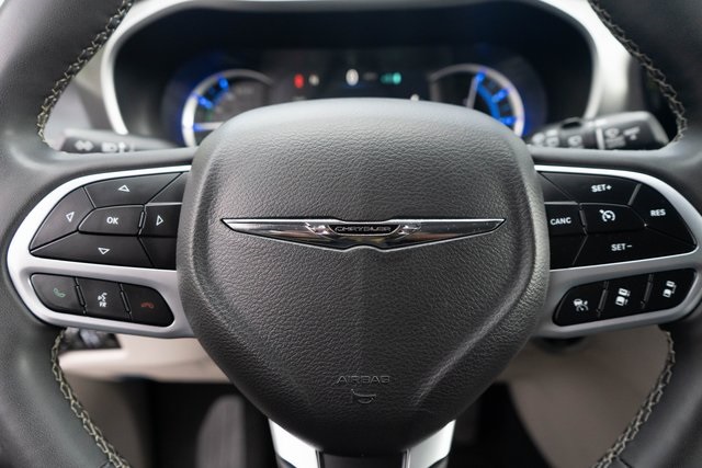 2023 Chrysler Pacifica Hybrid Touring L photo 22