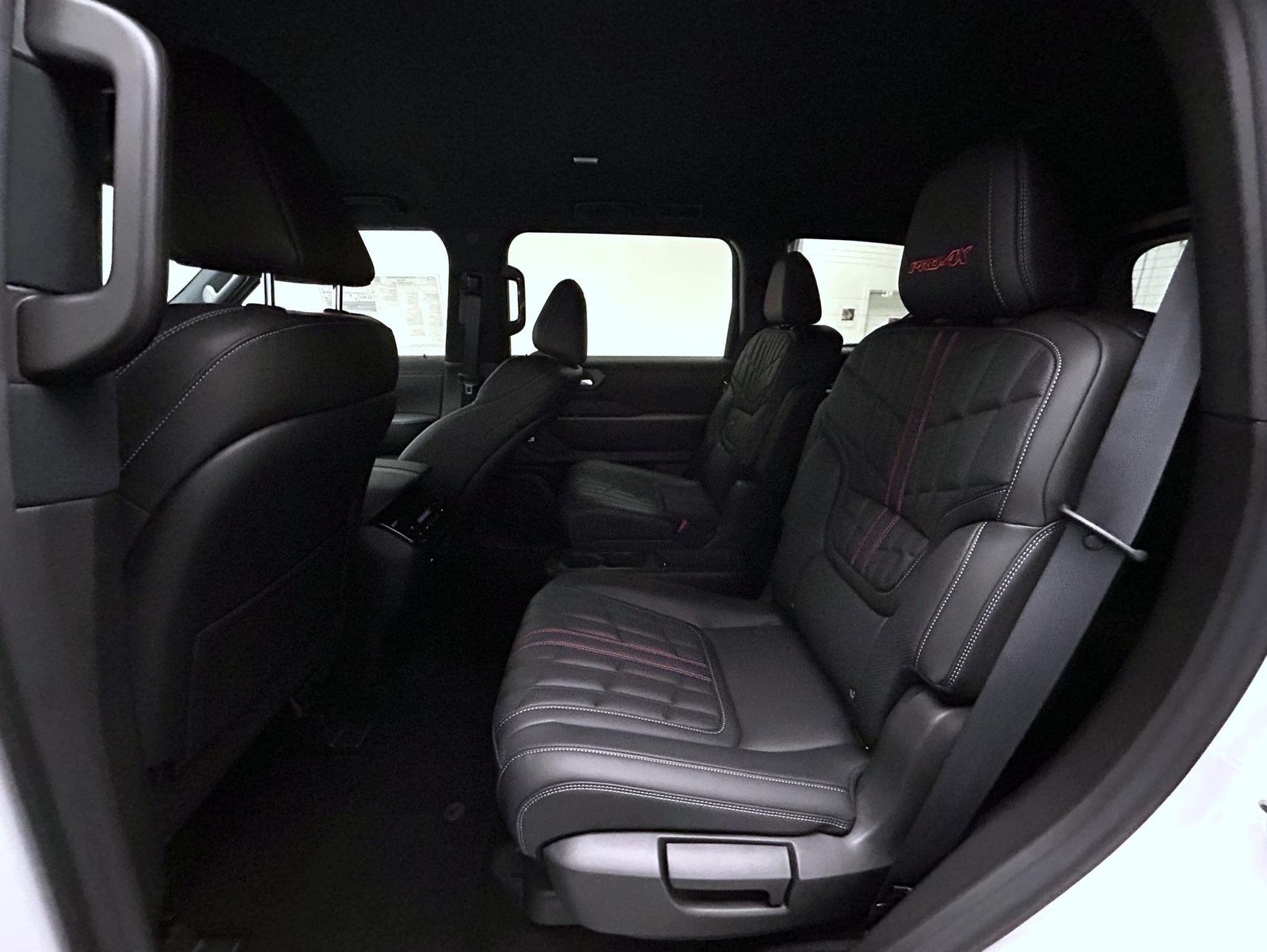 2026 Nissan Armada photo 11