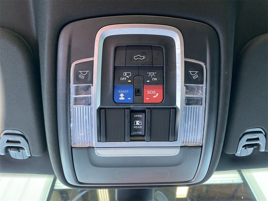 2020 Ram 1500 Laramie photo 27