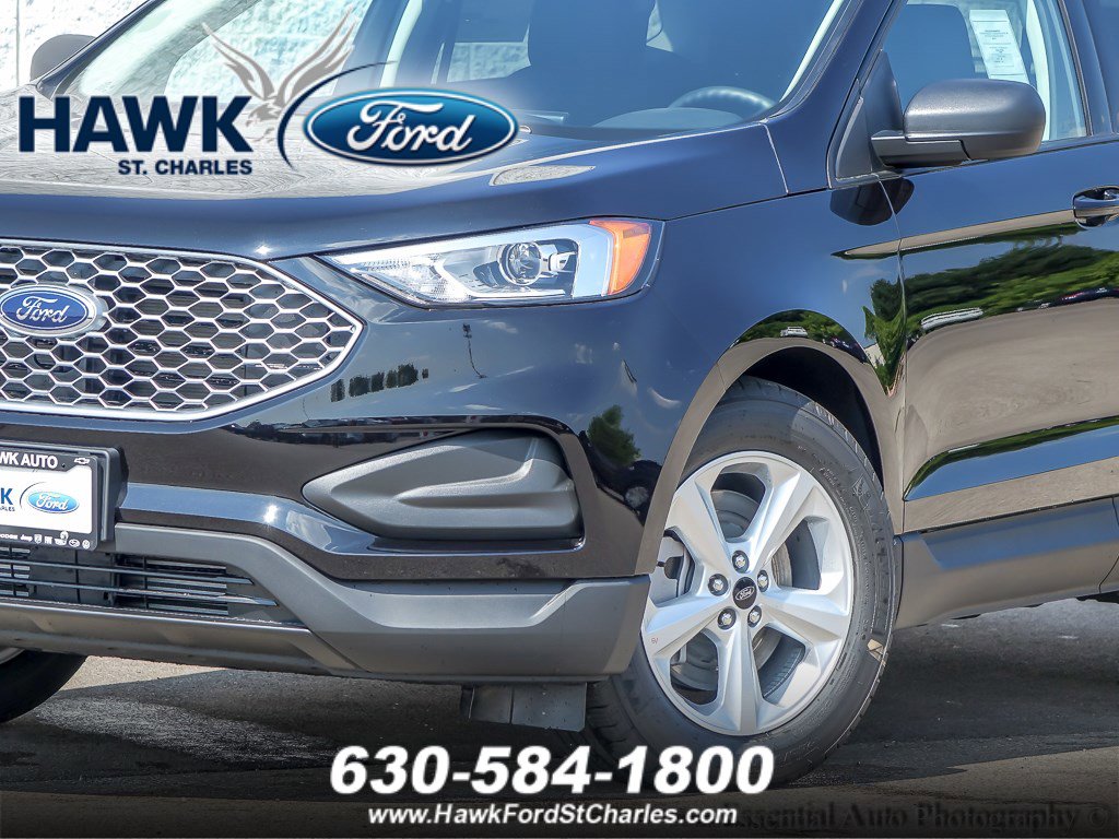 2024 Ford Edge SE photo 2