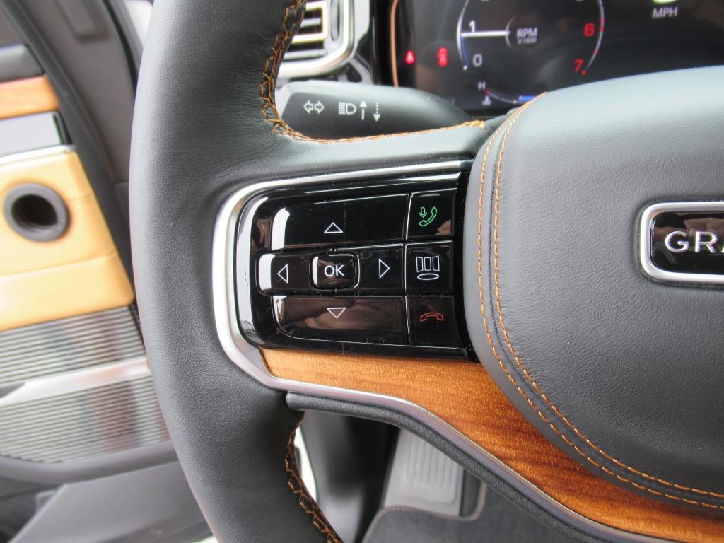 2024 Jeep Grand Wagoneer III photo 17