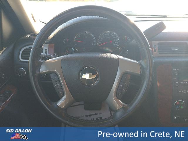 2011 Chevrolet Tahoe LT photo 2