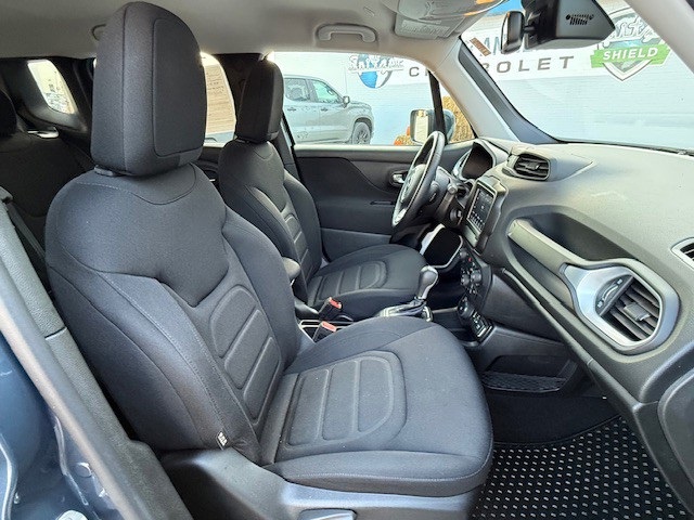 2021 Jeep Renegade Latitude photo 17