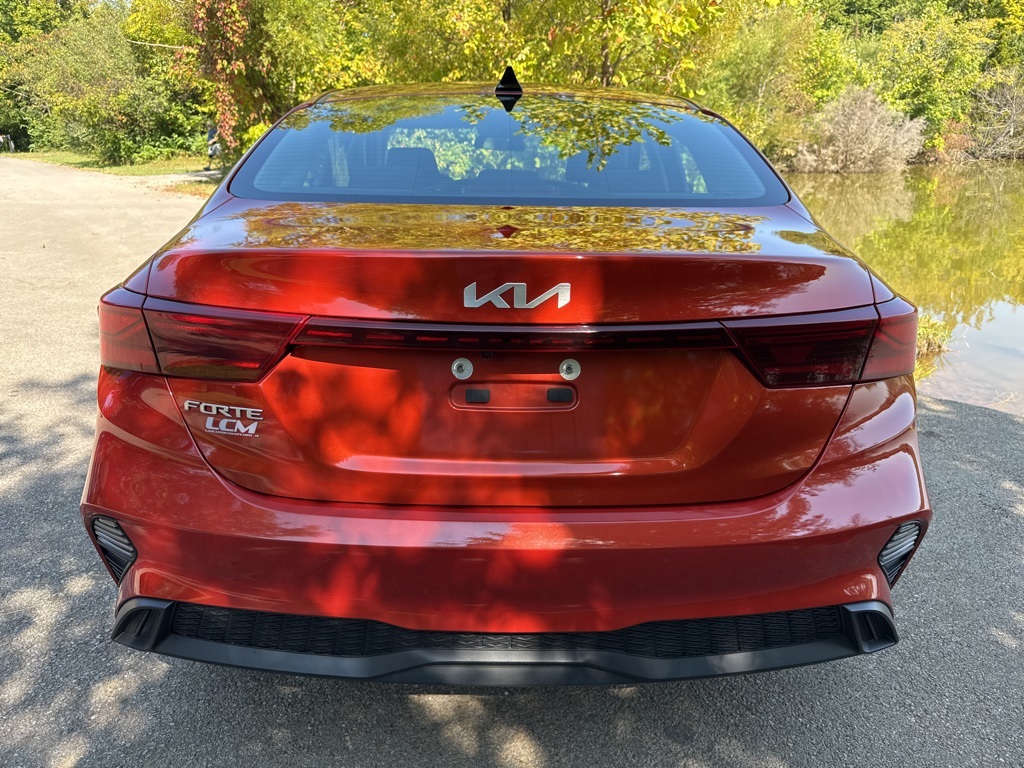 2023 Kia Forte LXS photo 4