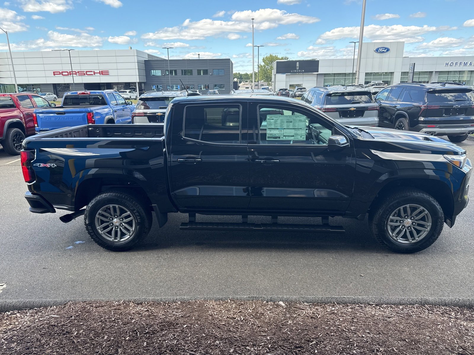 2026 Chevrolet Colorado LT photo 3