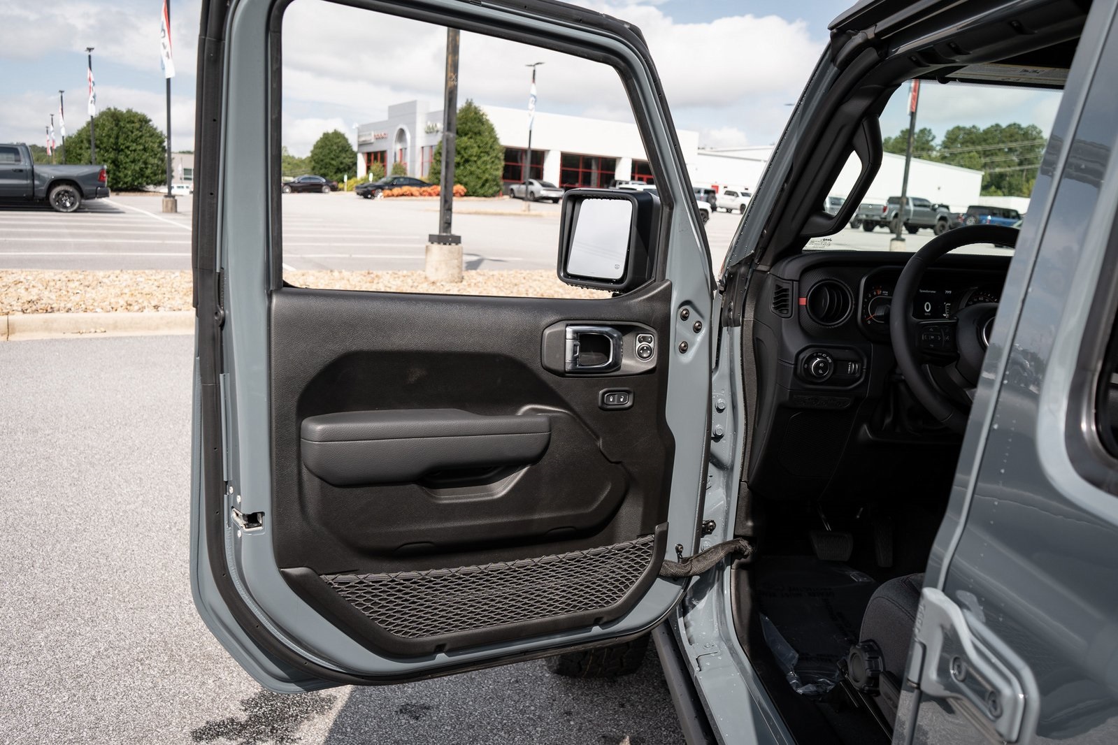 2025 Jeep Gladiator Rubicon photo 16