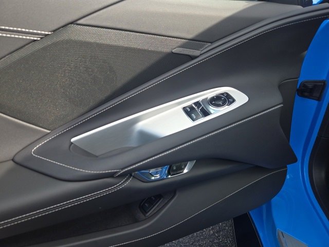 2025 Chevrolet Corvette Stingray 1LT photo 13
