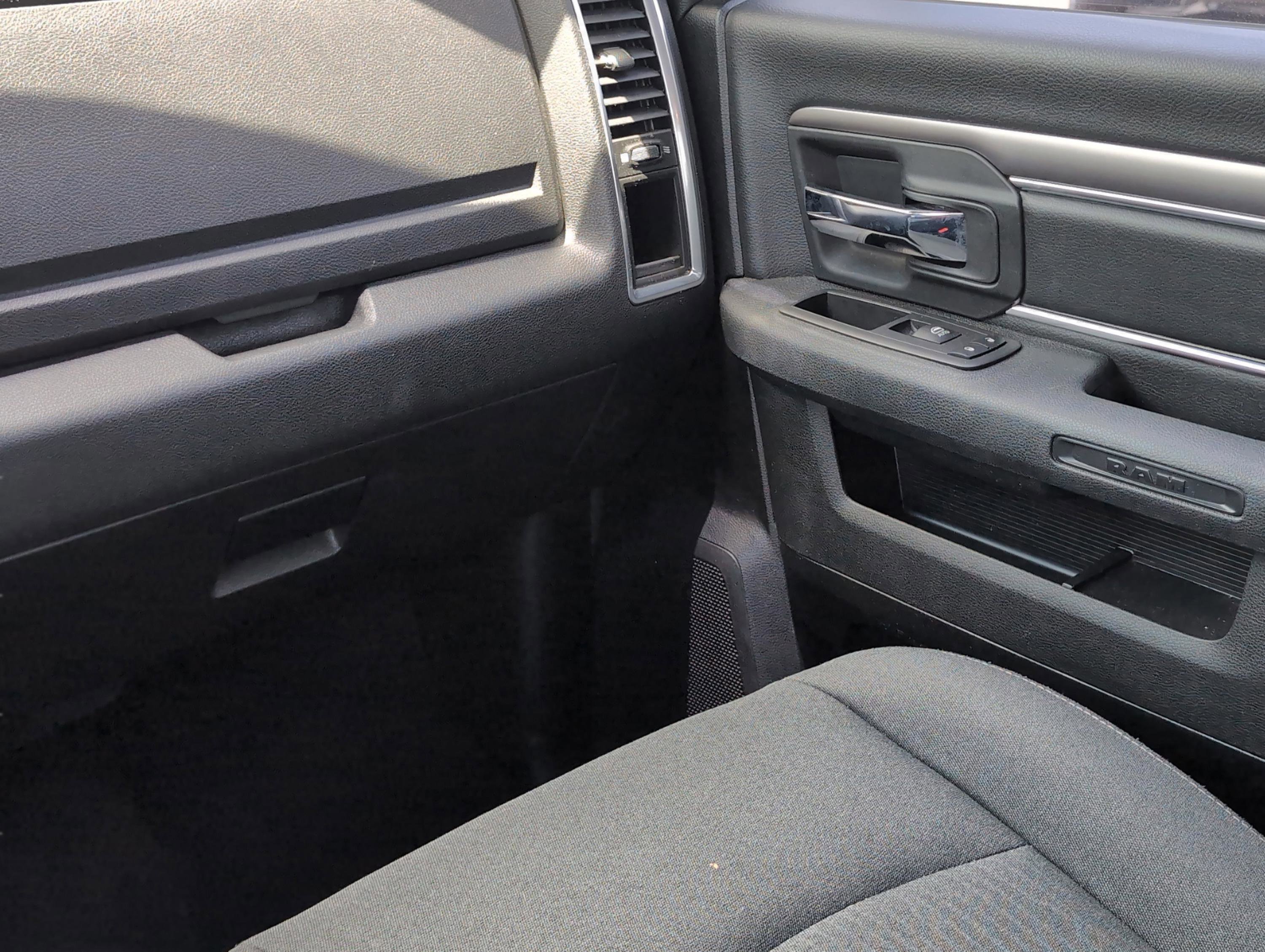2023 Ram 1500 Classic Warlock photo 17