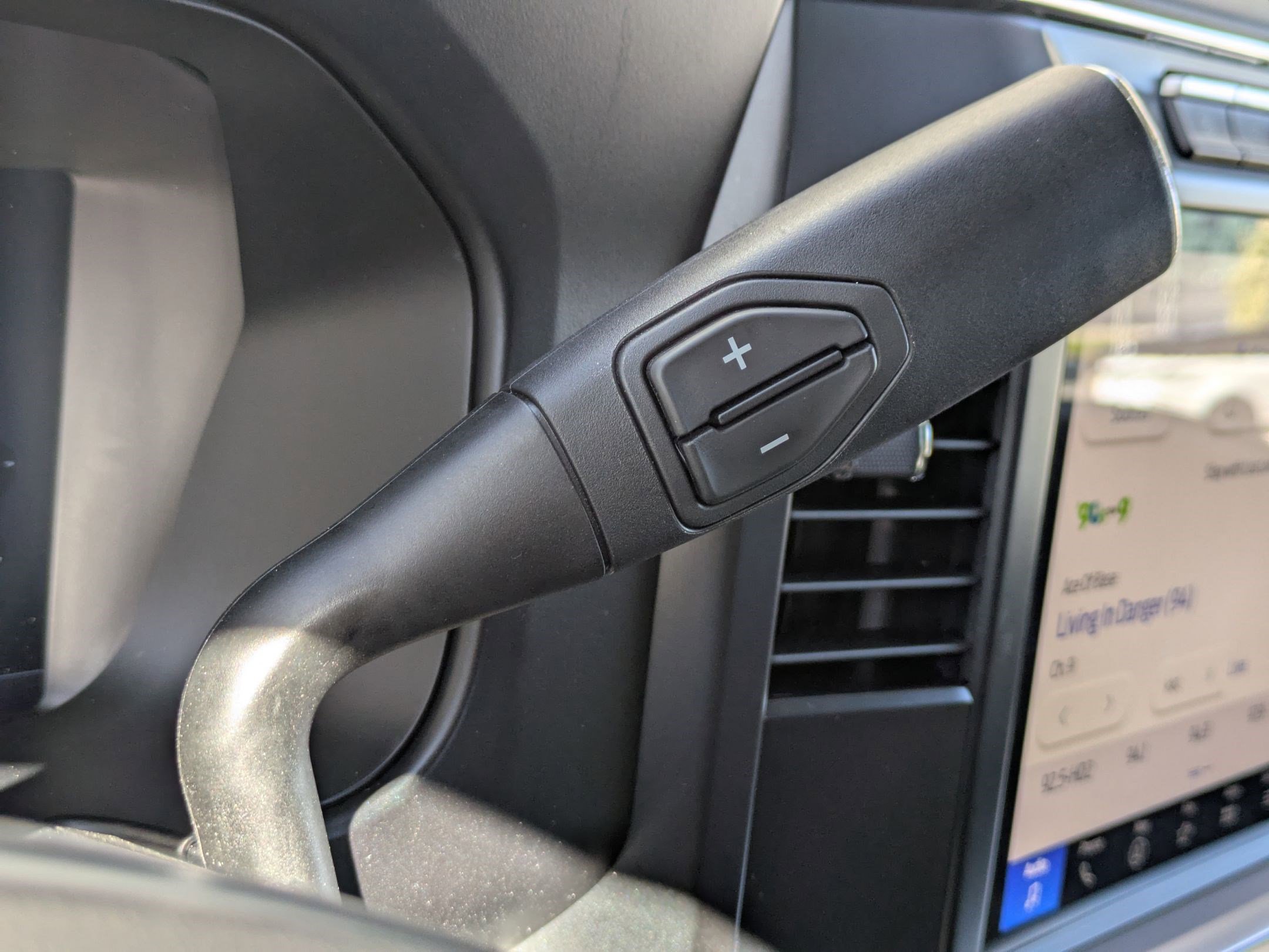 2023 Ford F-350 Lariat photo 20