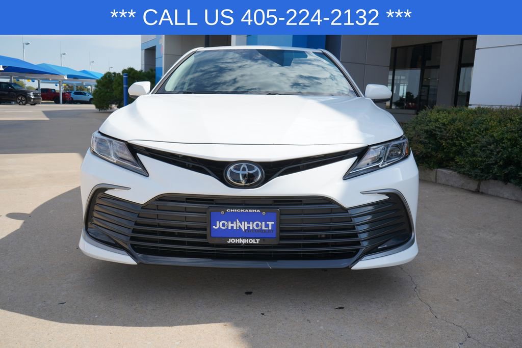 2024 Toyota Camry LE photo 3
