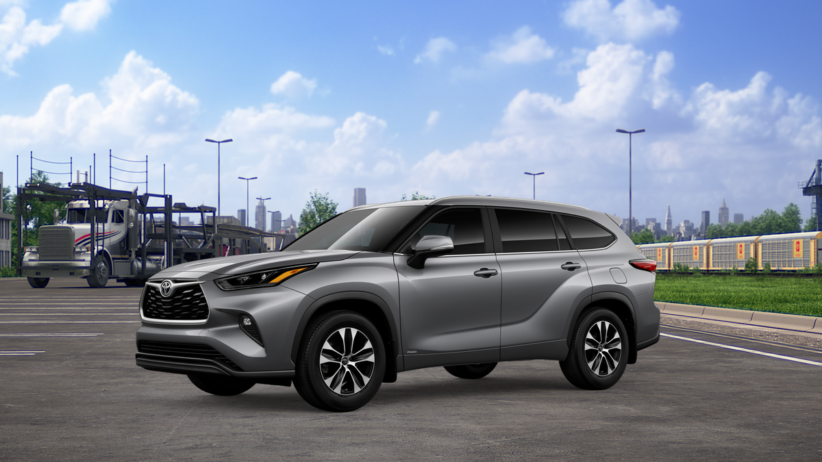 2026 Toyota Highlander XLE photo 2