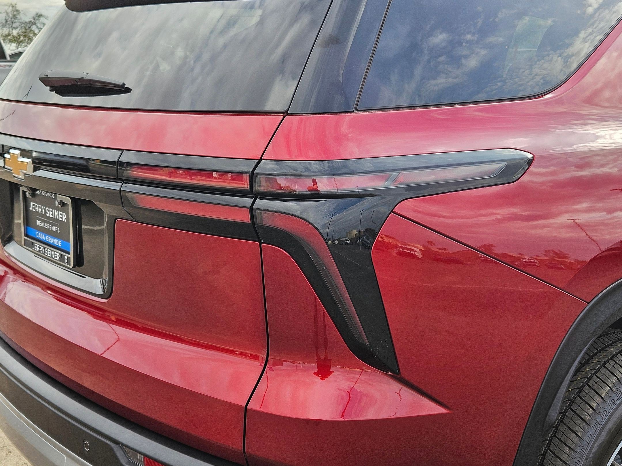 2026 Chevrolet Traverse photo 8