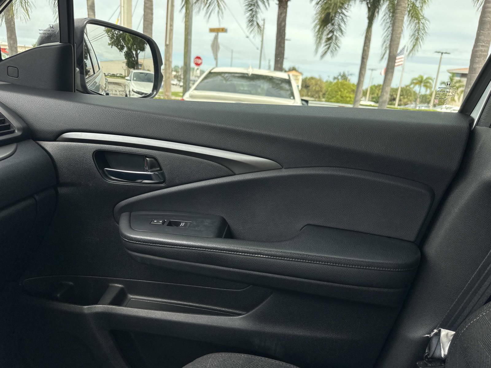 2022 Honda Pilot Sport photo 22