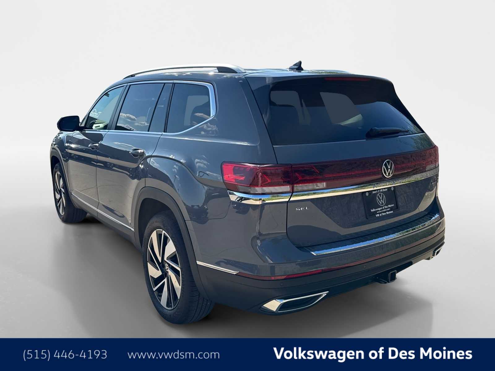 2026 Volkswagen Atlas SEL photo 4