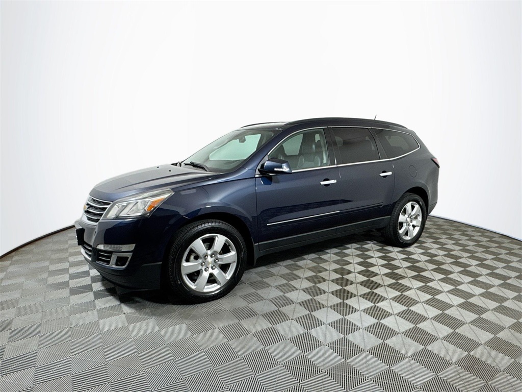 2016 Chevrolet Traverse LTZ photo 2