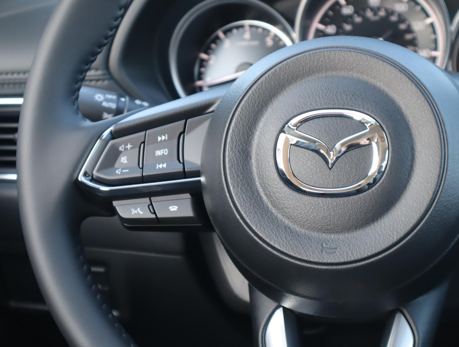 2025 Mazda Mazda5 2.5 Select photo 8