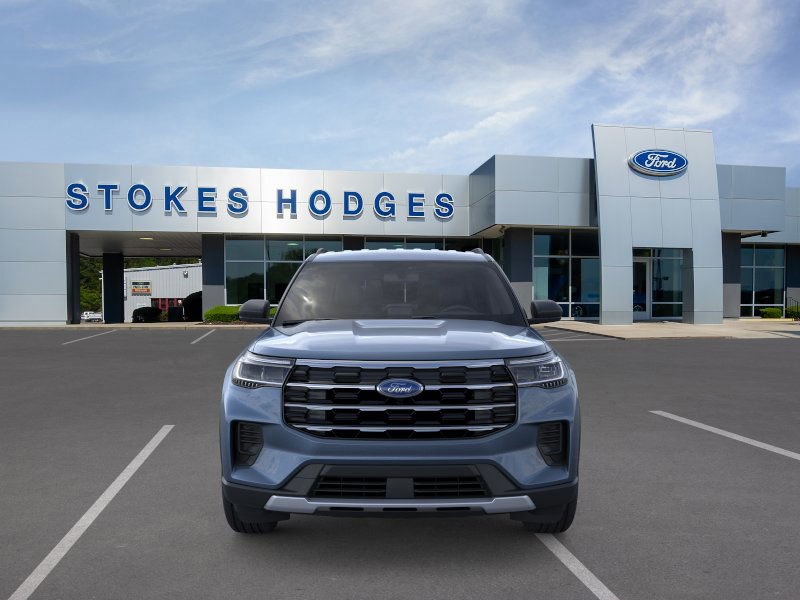 2026 Ford Explorer photo 2