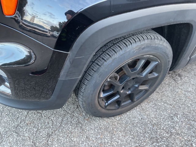 2020 Jeep Renegade Altitude photo 2