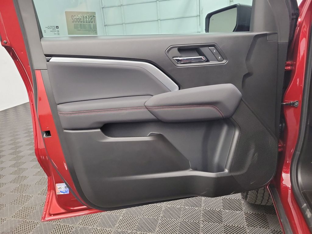 2025 Chevrolet Colorado Z71 photo 16