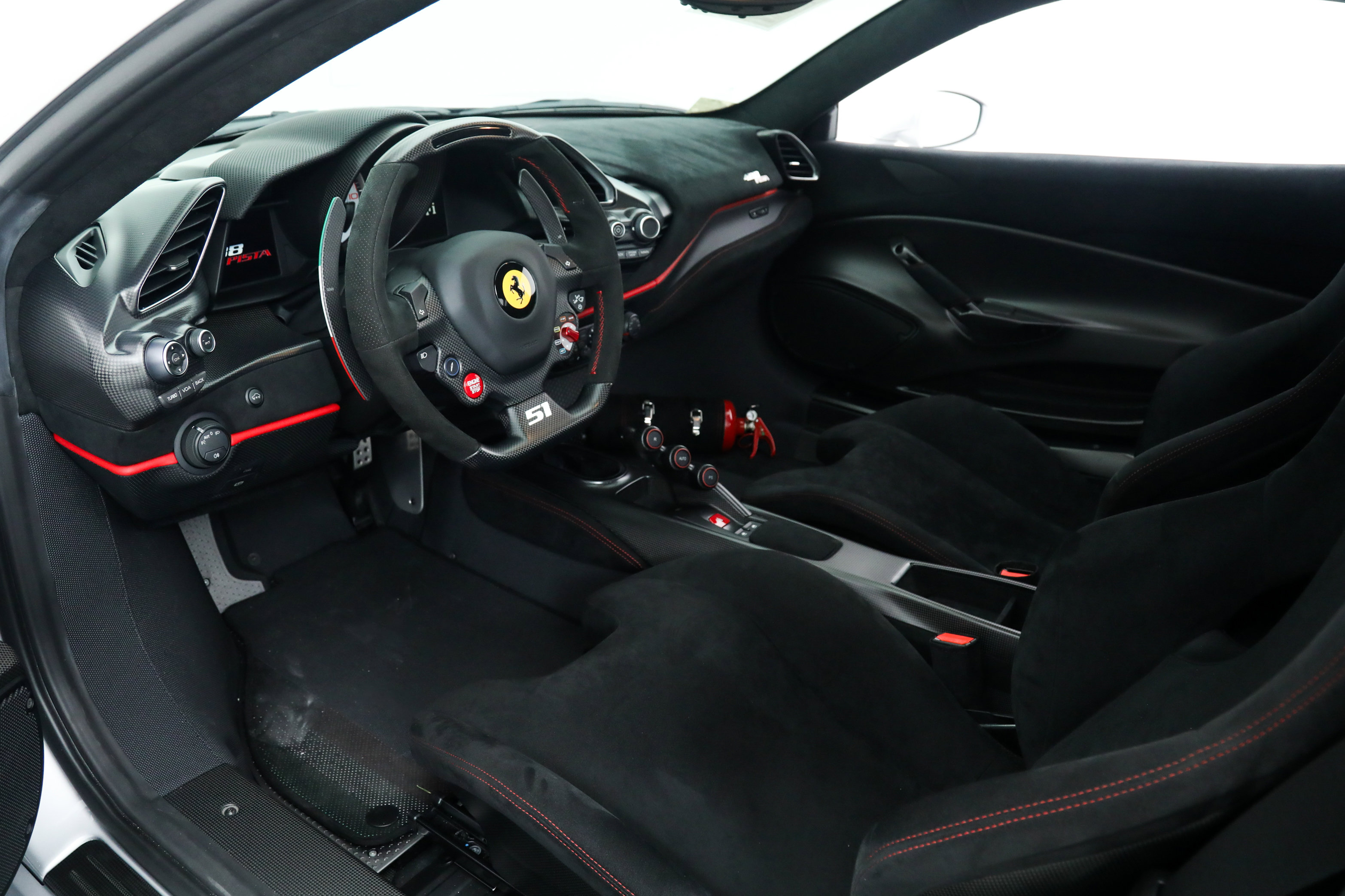 2020 Ferrari 488 Pista photo 2