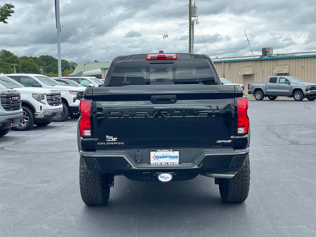 2025 Chevrolet Colorado ZR2 photo 6