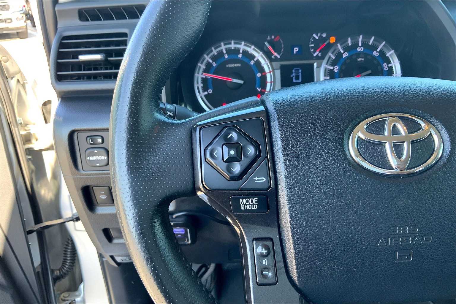 2018 Toyota 4Runner TRD Premium photo 21