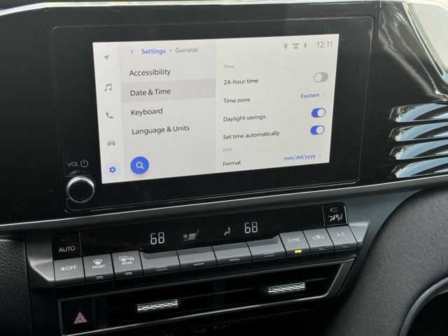 2025 Toyota Camry LE photo 18