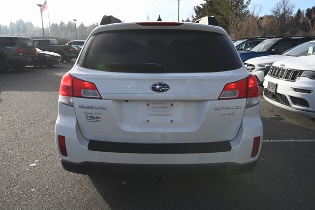 2011 Subaru Outback 2.5i photo 4