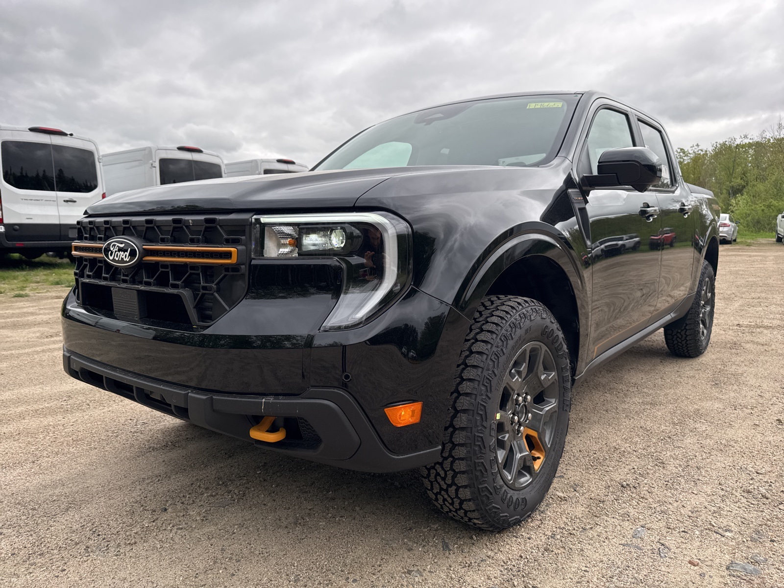 2025 Ford Maverick Tremor photo 3