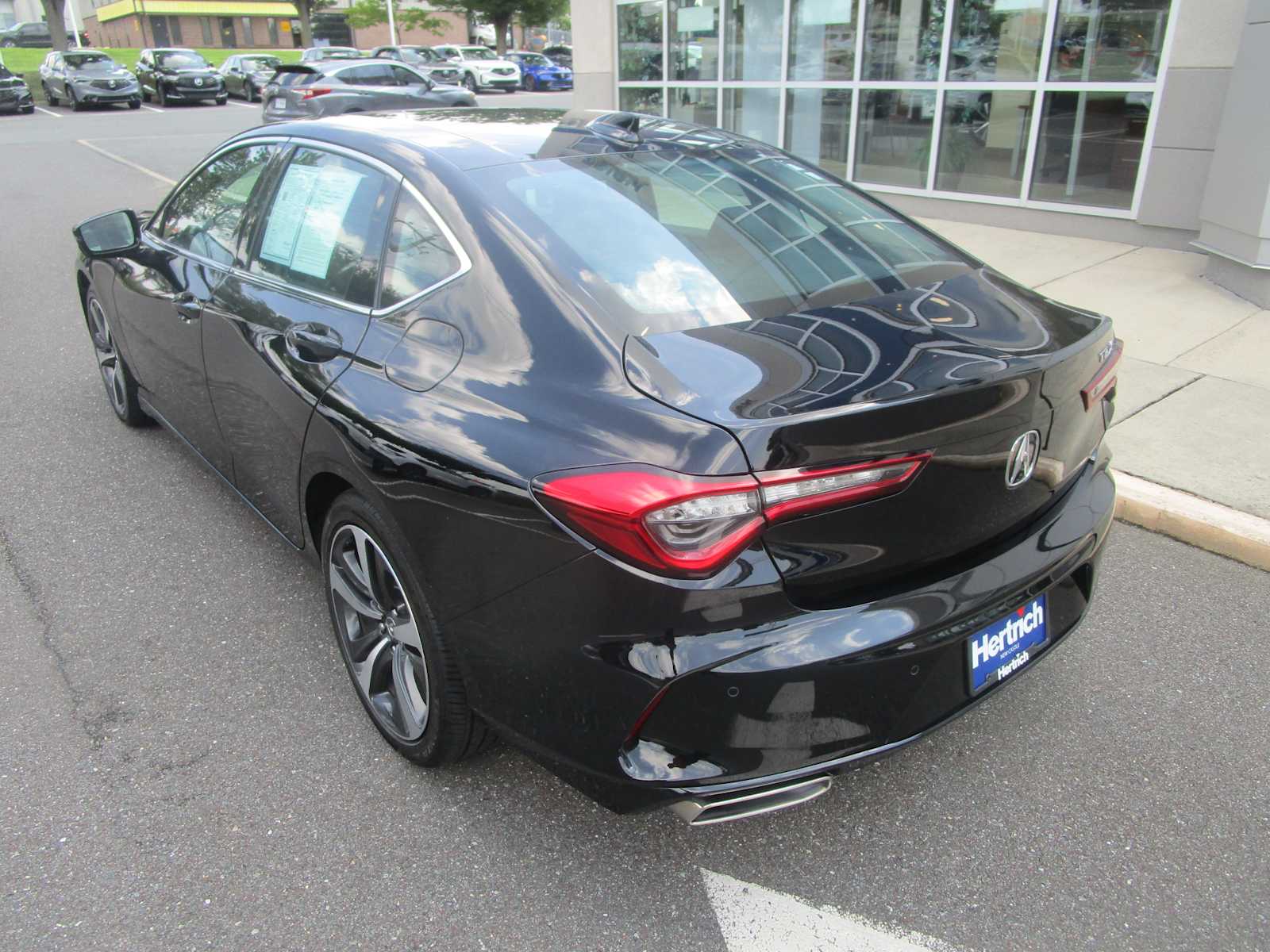 2025 Acura TLX Technology photo 7
