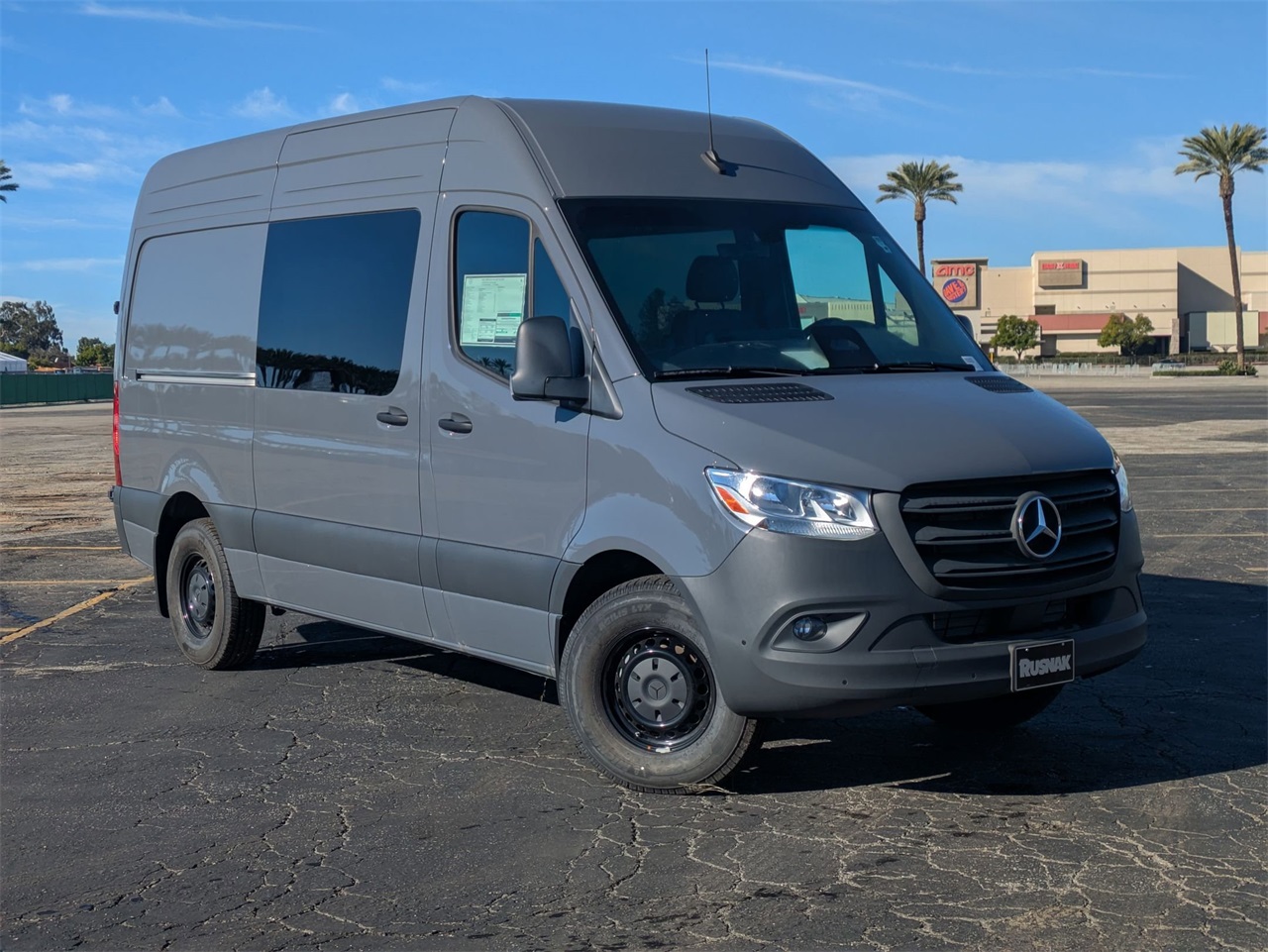 2025 Mercedes-Benz Sprinter Crew Van Base's photo