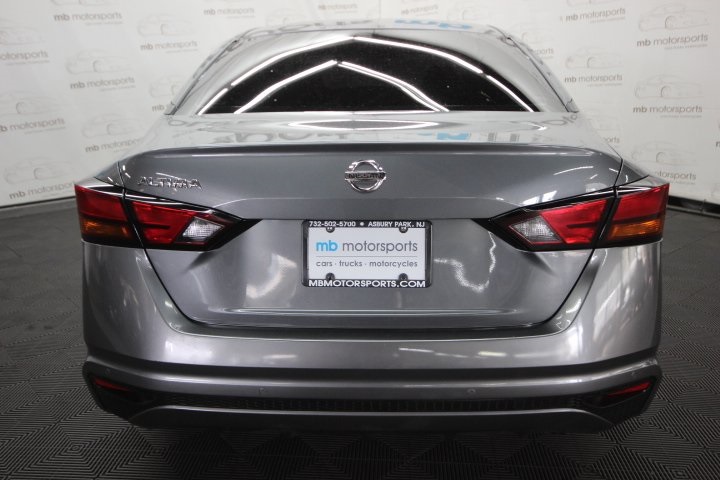 2021 Nissan Altima 2.5 S photo 4