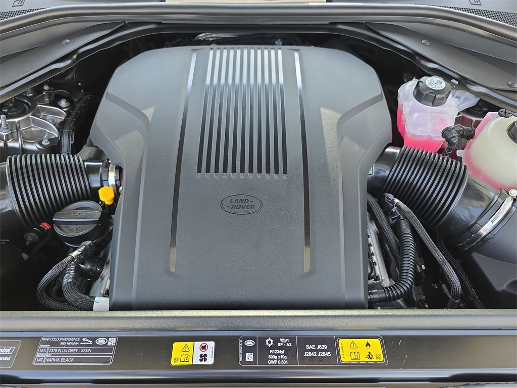 2025 Land Rover Range Rover SE photo 29