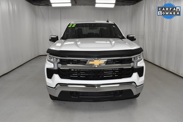 2022 Chevrolet Silverado 1500 LT photo 2