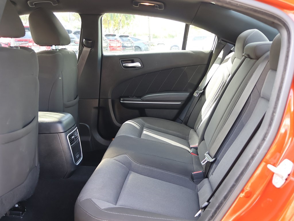 2022 Dodge Charger SXT photo 26